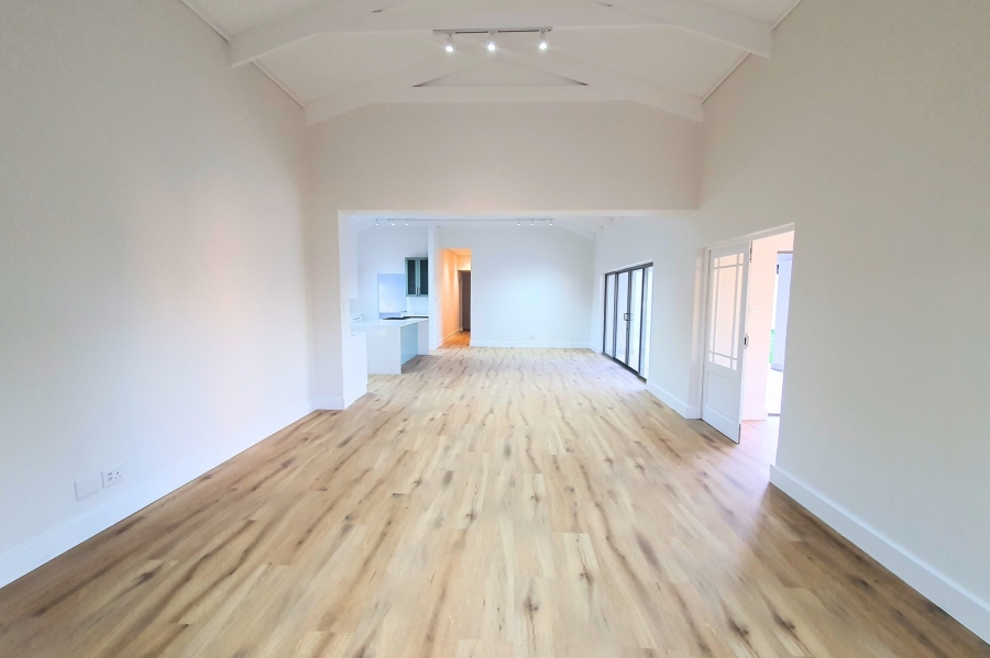 4 Bedroom Property for Sale in Vierlanden Western Cape
